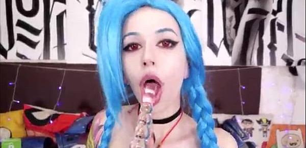  RAPPER SCREAMS AT PURPLE BITCH ANAL JINX COSPLAY